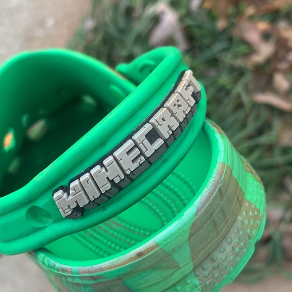 Crocs
Big Kids Minecraft Classic Clogs from Finish Line - Picture 10 of 13